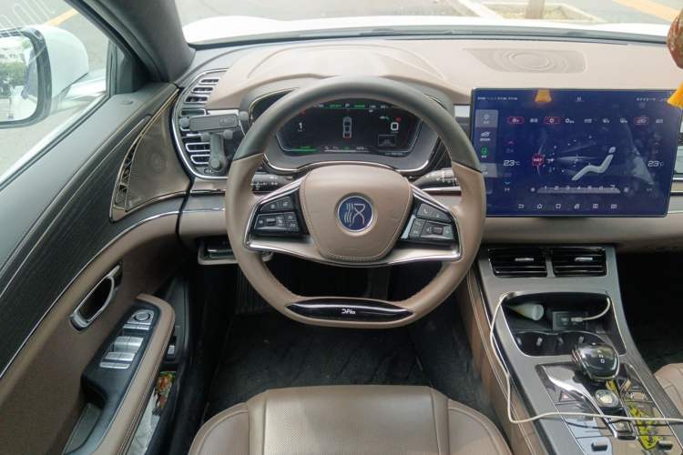 Used BYD Han 2020 EV Four-Wheel Drive High-Performance Flagship Model Steering Wheel