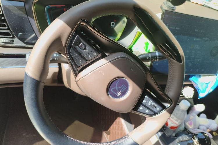 Used BYD Han 2020 DM Four-Wheel Drive Performance Edition Prestige Model Steering Wheel