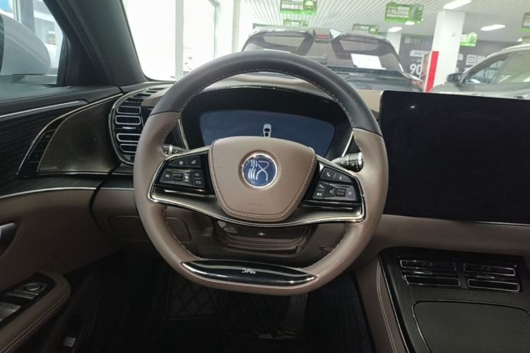 Used BYD Han 2020 EV Four-Wheel Drive High-Performance Flagship Model Steering Wheel