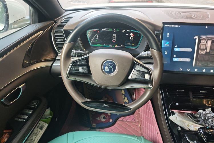 Used BYD Han 2020 DM Four-Wheel Drive Performance Edition Luxury Model Steering Wheel