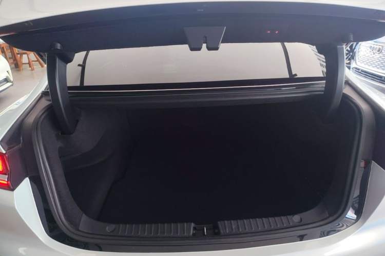 Used BYD Han 2020 EV Long-Range Luxury Model Trunk