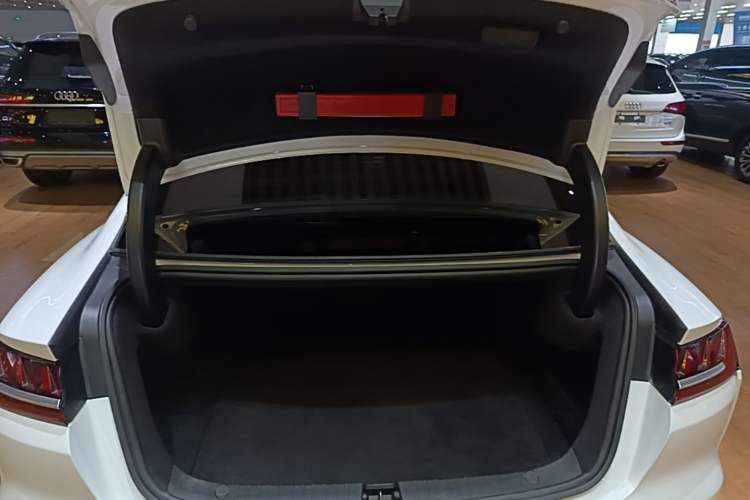 Used BYD Han 2020 DM Four-Wheel Drive Performance Edition Prestige Model Trunk