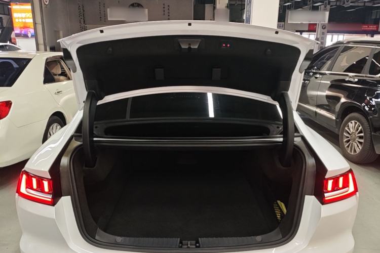 Used BYD Han 2020 DM Four-Wheel Drive Performance Edition Luxury Model Trunk