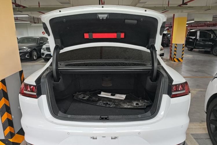 Used BYD Han 2020 DM Four-Wheel Drive Performance Edition Luxury Model Trunk