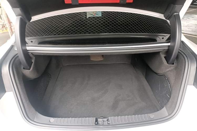Used BYD Han 2020 DM Four-Wheel Drive Performance Edition Prestige Model Trunk