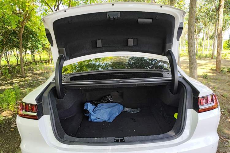 Used BYD Han 2020 EV Long-Range Deluxe Model Trunk
