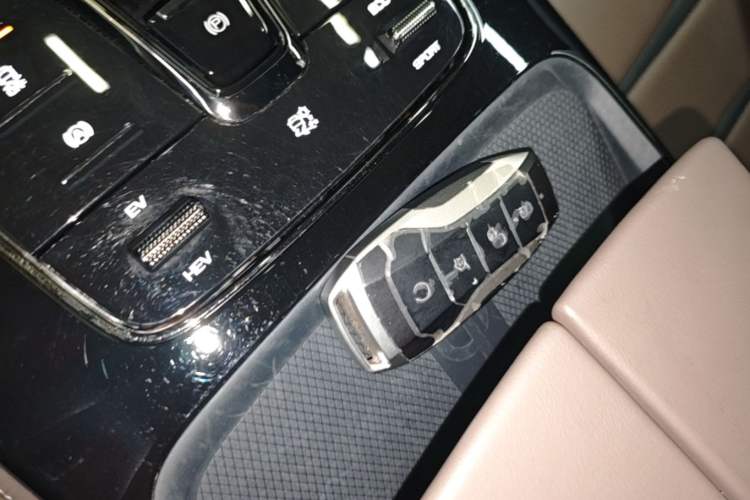 Used BYD Han 2020 DM Four-Wheel Drive Performance Edition Luxury Model Vehicle Key
