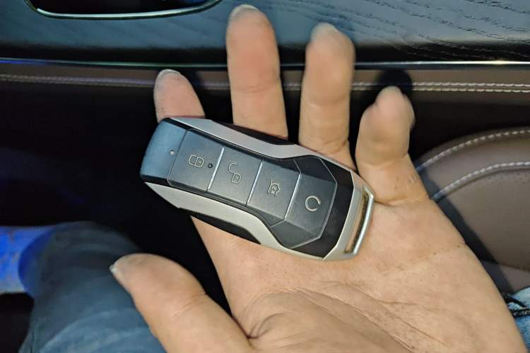Used BYD Han 2020 DM Four-Wheel Drive Performance Edition Prestige Model Vehicle Key