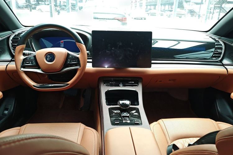 Used BYD Han 2020 EV Four-Wheel Drive High-Performance Flagship Model Center Console