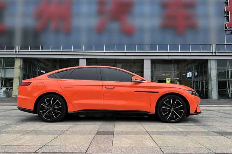 Used BYD Han 2020 EV Four-Wheel Drive High-Performance Flagship Model Exterior 3