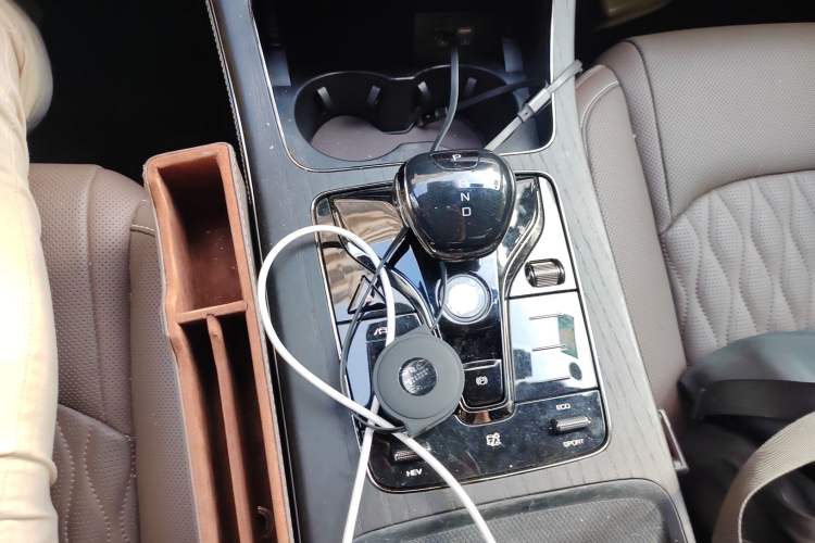 Used BYD Han 2020 DM Four-Wheel Drive Performance Edition Prestige Model Gear Lever