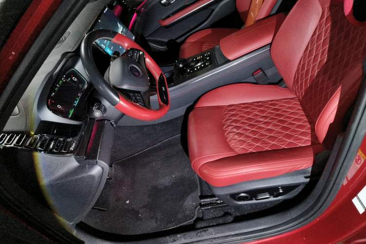 Used BYD Han 2020 EV Four-Wheel Drive High-Performance Flagship Model Left Front Seat