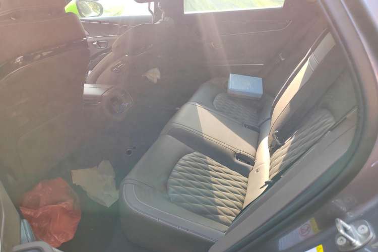 Used BYD Han 2020 DM Four-Wheel Drive Performance Edition Prestige Model Left Rear Seat