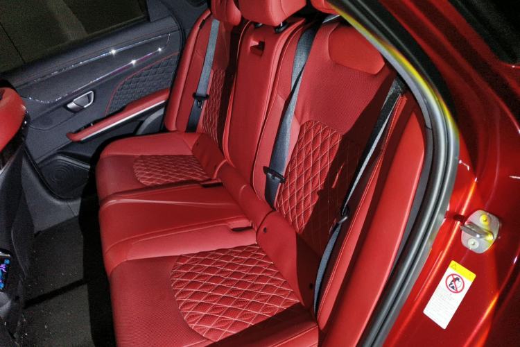 Used BYD Han 2020 EV Four-Wheel Drive High-Performance Flagship Model Left Rear Seat