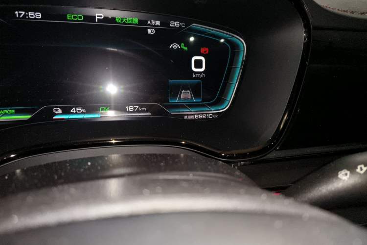 Used BYD Han 2020 EV Four-Wheel Drive High-Performance Flagship Model Odometer Close Up