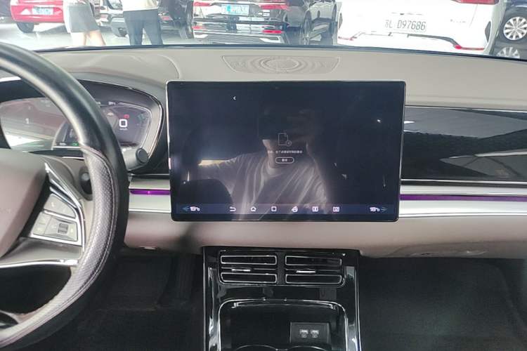 Used BYD Han 2021 EV Standard Range Luxury Model Audio And AC Panel