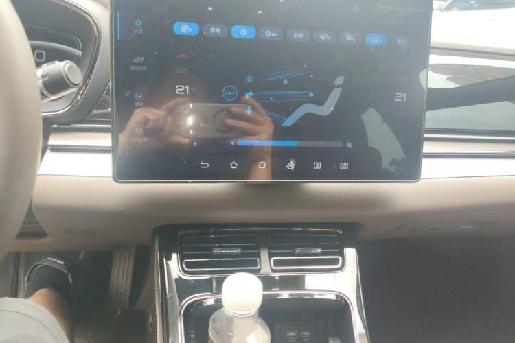 Used BYD Han 2021 EV Standard Range Luxury Model Audio And AC Panel