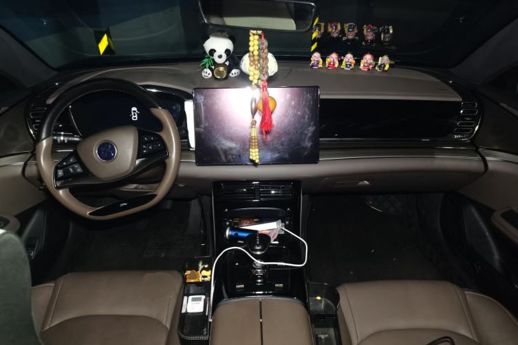 Used BYD Han 2021 EV Standard Range Luxury Model Center Console