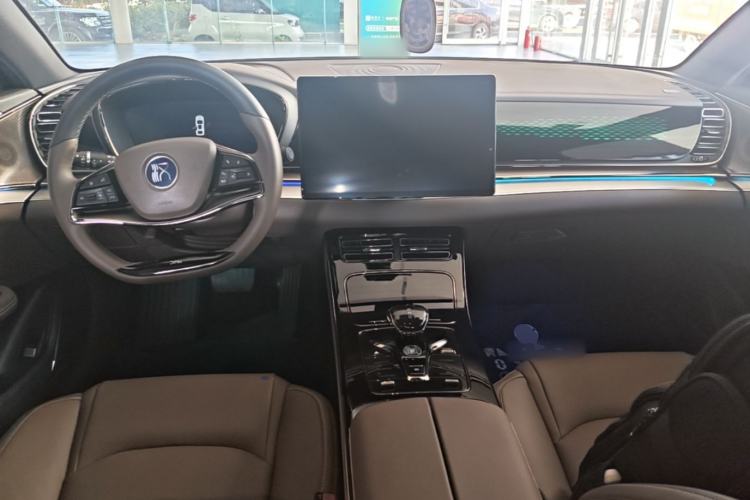 Used BYD Han 2021 EV Standard Range Luxury Model Center Console