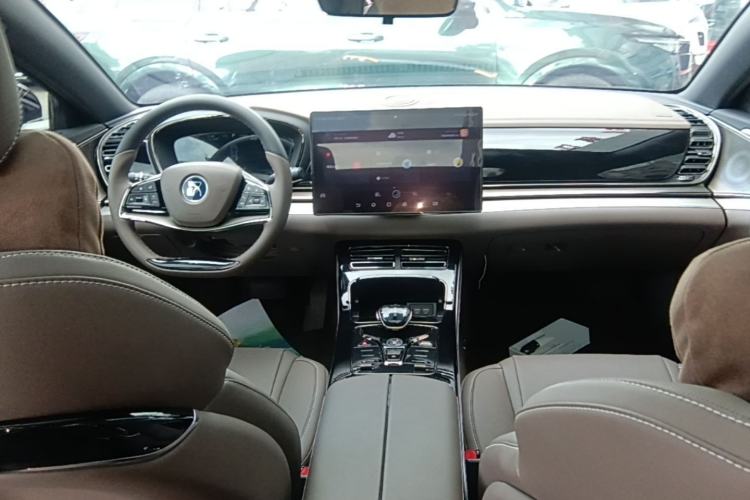 Used BYD Han 2021 EV Standard Range Luxury Model Center Console