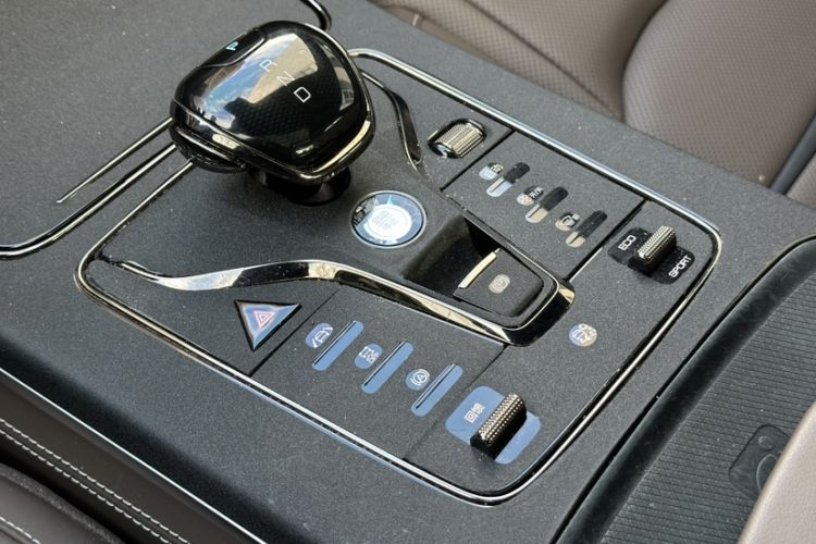 Used BYD Han 2021 EV Standard Range Luxury Model Interior 5