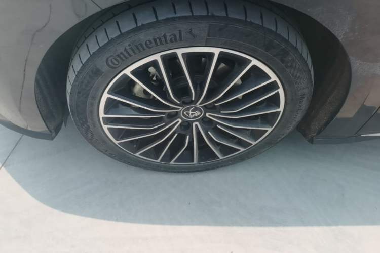 Used BYD Han 2021 EV Standard Range Luxury Model Left Front Wheel Hub