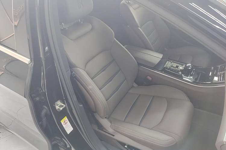 Used BYD Han 2021 EV Standard Range Luxury Model Right Front Seat
