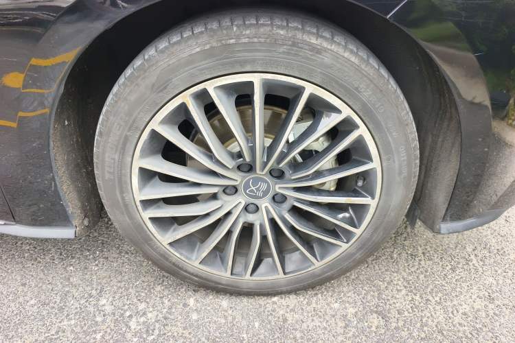 Used BYD Han 2021 EV Standard Range Luxury Model Right Front Wheel Hub