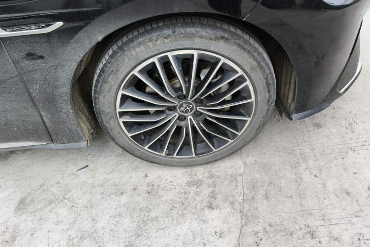 Used BYD Han 2021 EV Standard Range Luxury Model Right Front Wheel Hub