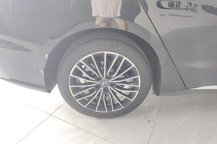 Used BYD Han 2021 EV Standard Range Luxury Model Right Rear Wheel Hub