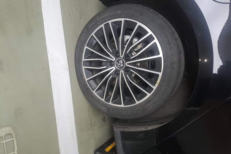 Used BYD Han 2021 EV Standard Range Luxury Model Right Rear Wheel Hub