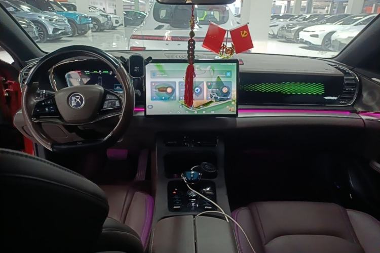 Used BYD Han 2021 EV Standard Range Luxury Model Center Console