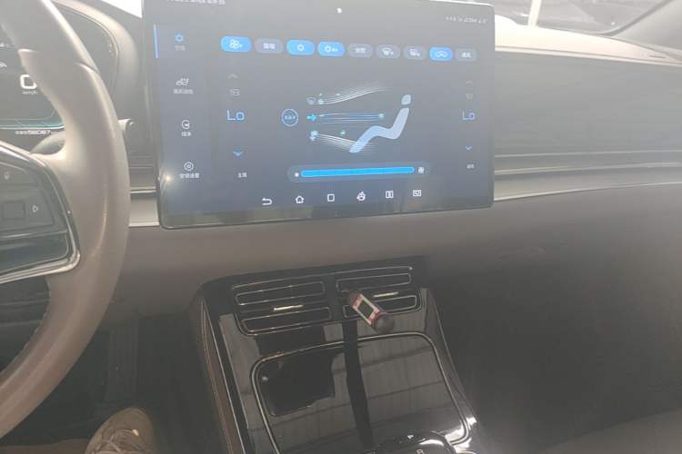 Used BYD Han 2021 EV Standard Range Luxury Model Audio And AC Panel
