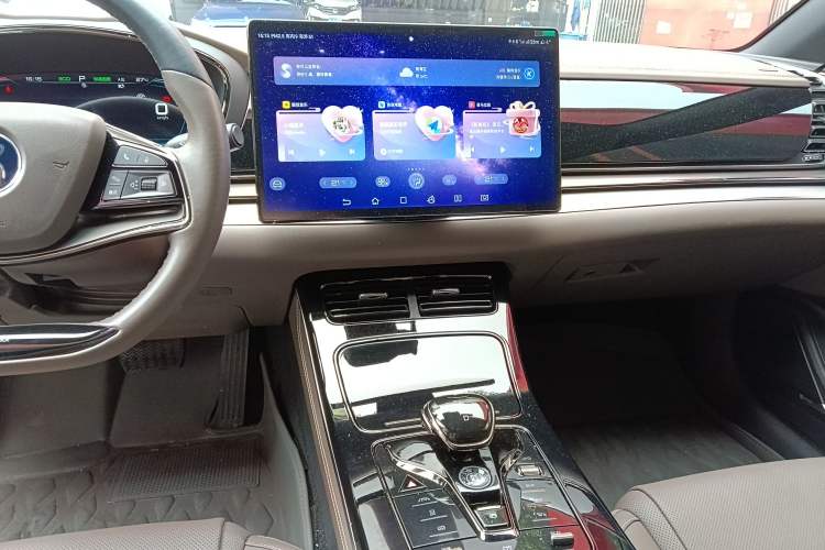 Used BYD Han 2021 EV Standard Range Luxury Model Audio And AC Panel