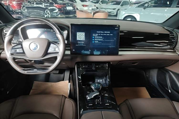 Used BYD Han 2021 EV Standard Range Luxury Model Audio And AC Panel