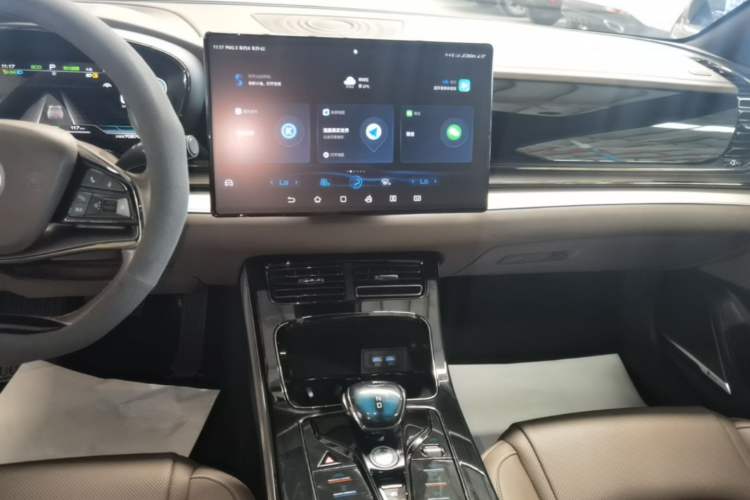 Used BYD Han 2021 EV Standard Range Luxury Model Audio And AC Panel