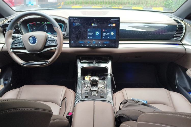 Used BYD Han 2021 EV Standard Range Luxury Model Center Console