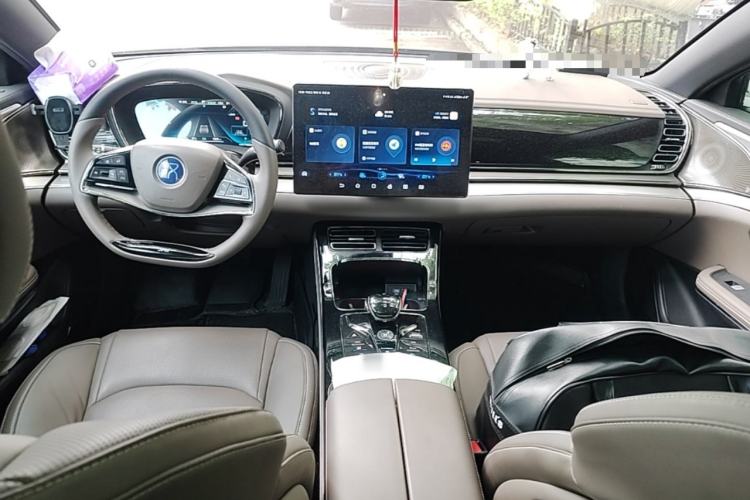 Used BYD Han 2021 EV Standard Range Luxury Model Center Console