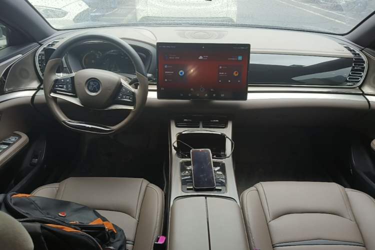 Used BYD Han 2021 EV Standard Range Luxury Model Center Console