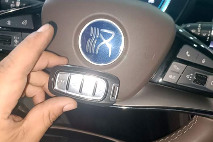 Used BYD Han 2021 EV Standard Range Luxury Model Interior 1