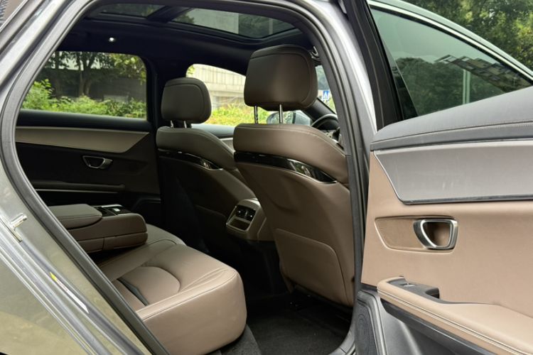 Used BYD Han 2021 EV Standard Range Luxury Model Interior 5