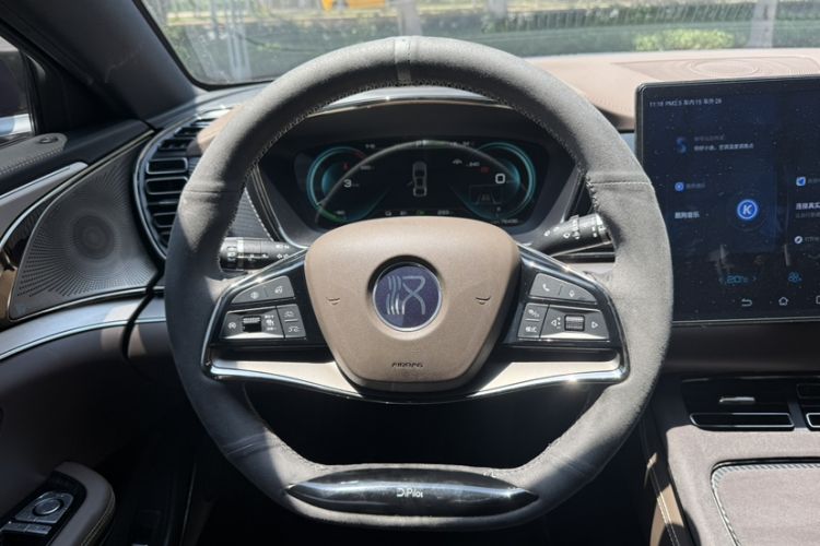 Used BYD Han 2021 EV Standard Range Luxury Model Interior 6