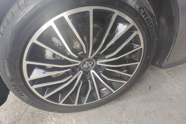 Used BYD Han 2021 EV Standard Range Luxury Model Left Front Wheel Hub