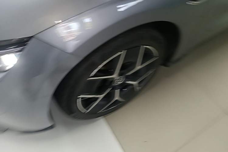 Used BYD Han 2021 EV Standard Range Luxury Model Left Front Wheel Hub