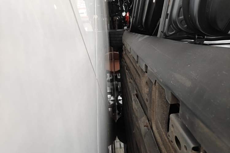 Used BYD Han 2021 EV Standard Range Luxury Model Left Side Sill