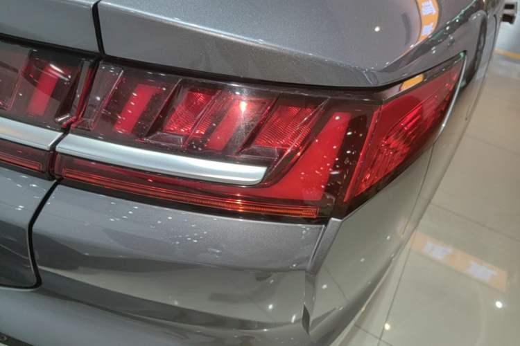 Used BYD Han 2021 EV Standard Range Luxury Model Right Rear Taillight