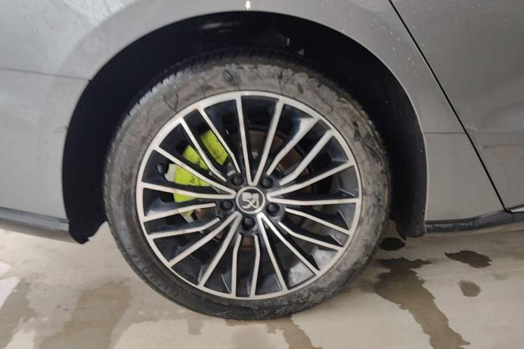 Used BYD Han 2021 EV Standard Range Luxury Model Right Rear Wheel Hub