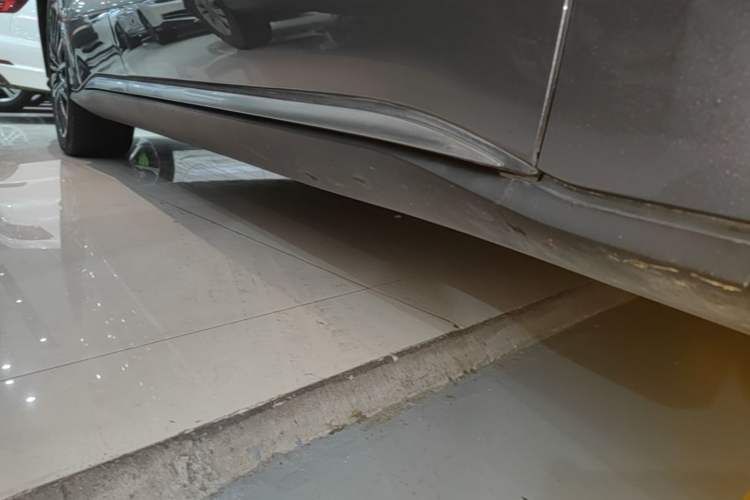 Used BYD Han 2021 EV Standard Range Luxury Model Right Side Sill