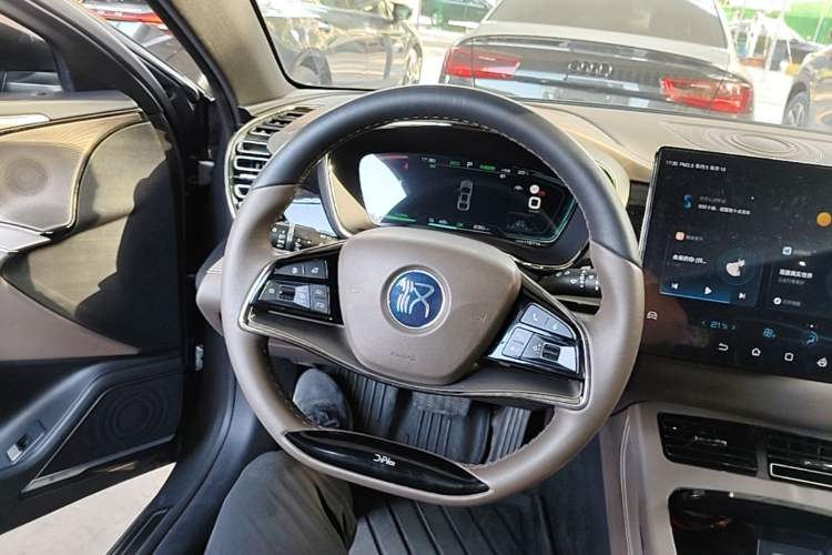Used BYD Han 2021 EV Standard Range Luxury Model Steering Wheel