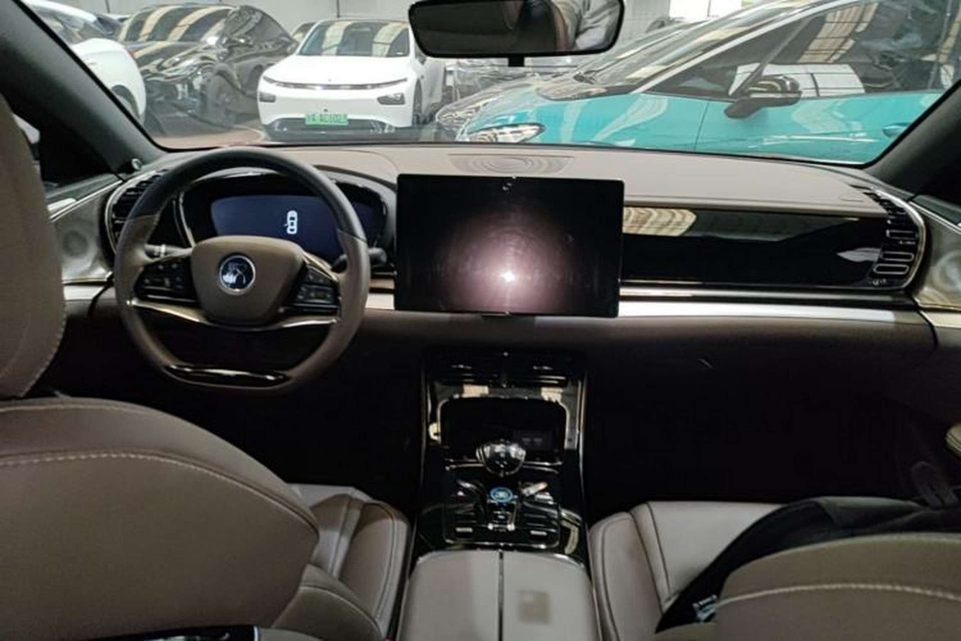 Used BYD Han 2021 EV Standard Range Luxury Model Center Console